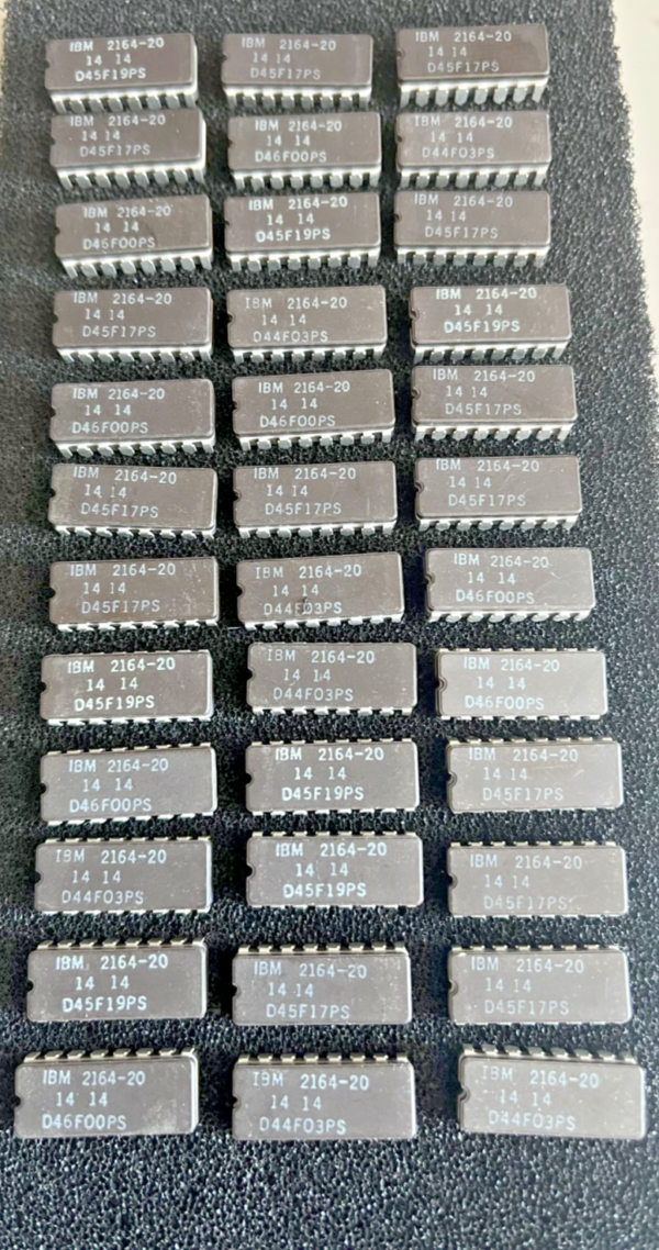 IBM 2164-20 ~ 64K IBM PC XT 64KBit RAM memory chips (~4164)